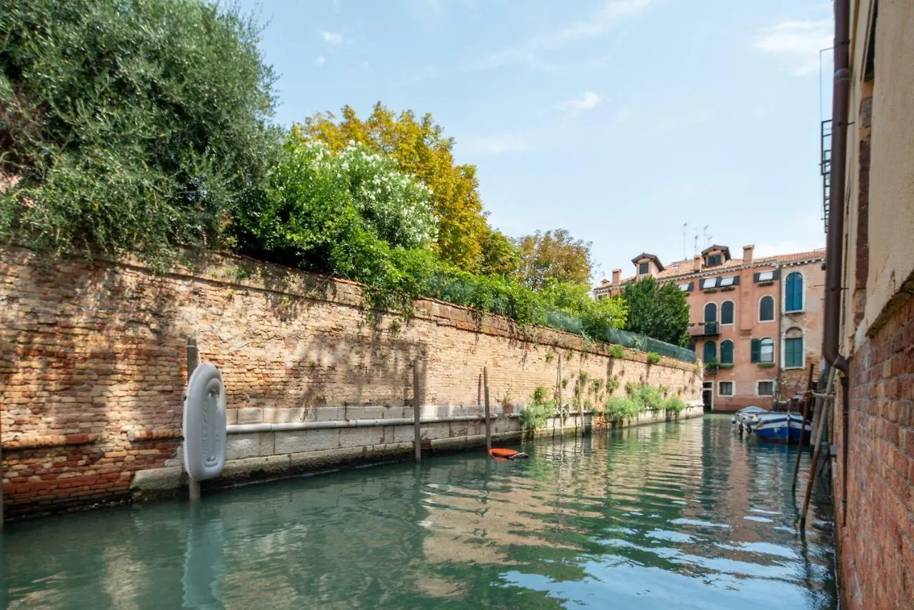 Apartamento Ve.N.I.Ce Cera Remer Suite Veneza